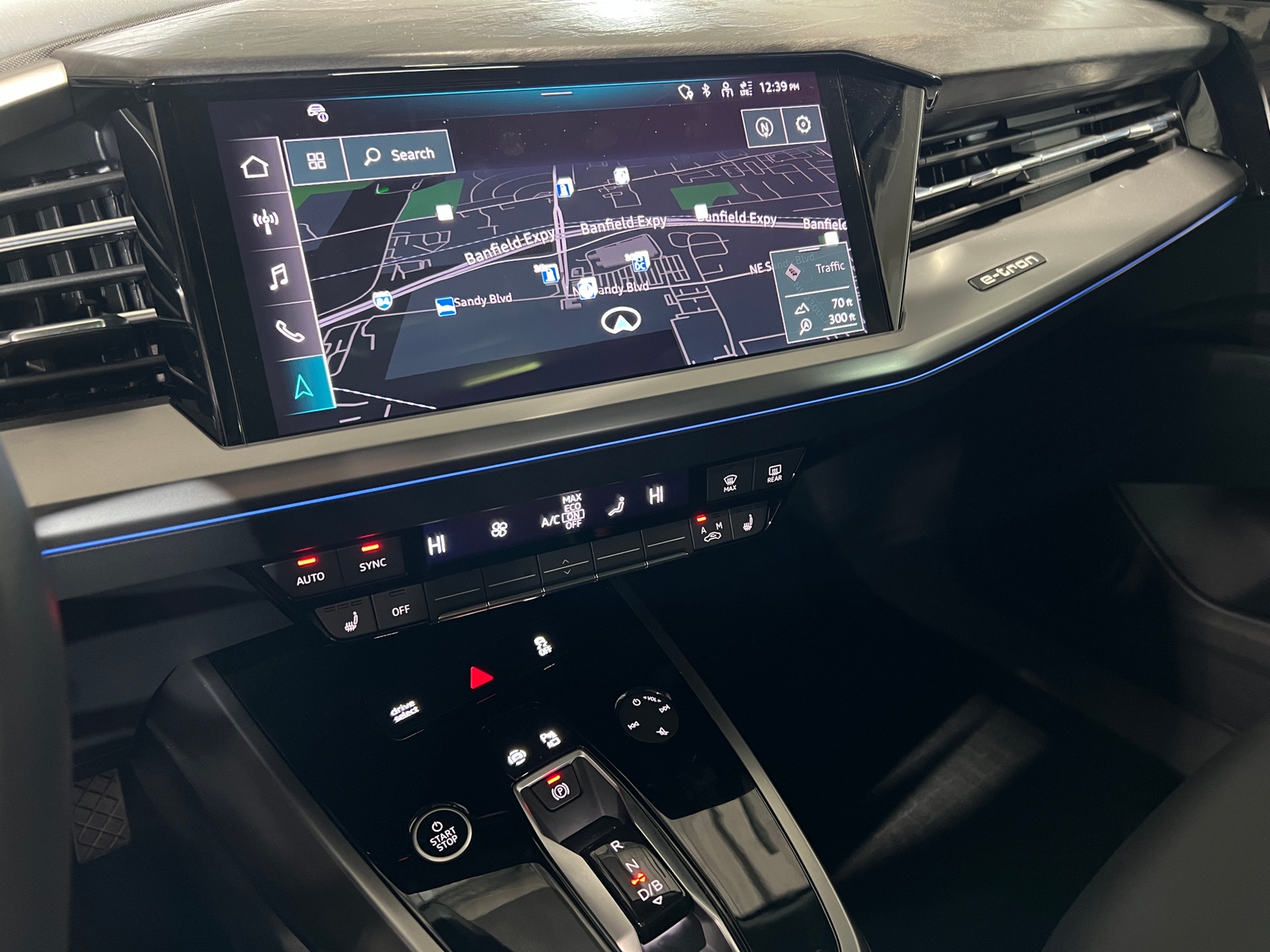 Thumbnail: 2023 Audi Q4 e-tron - 3