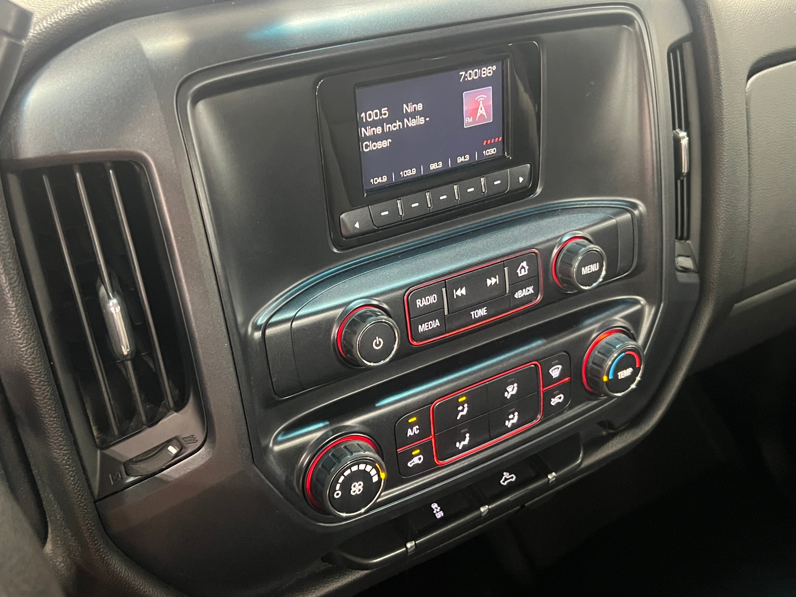 Thumbnail: 2015 GMC Sierra 1500 - 4