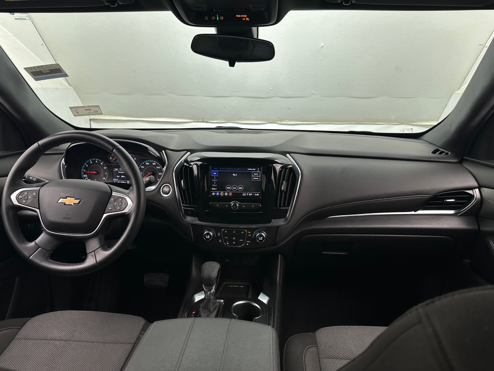 Thumbnail: 2023 Chevrolet Traverse - 3