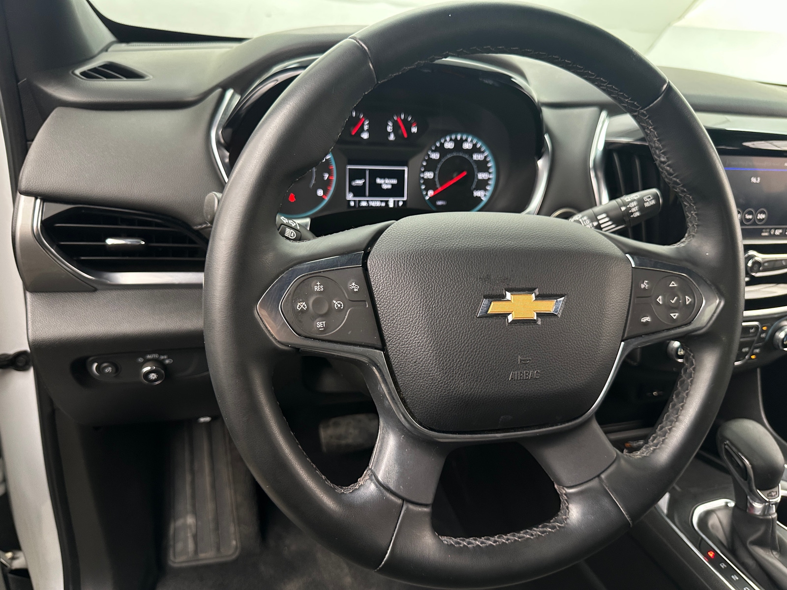 Thumbnail: 2023 Chevrolet Traverse - 5