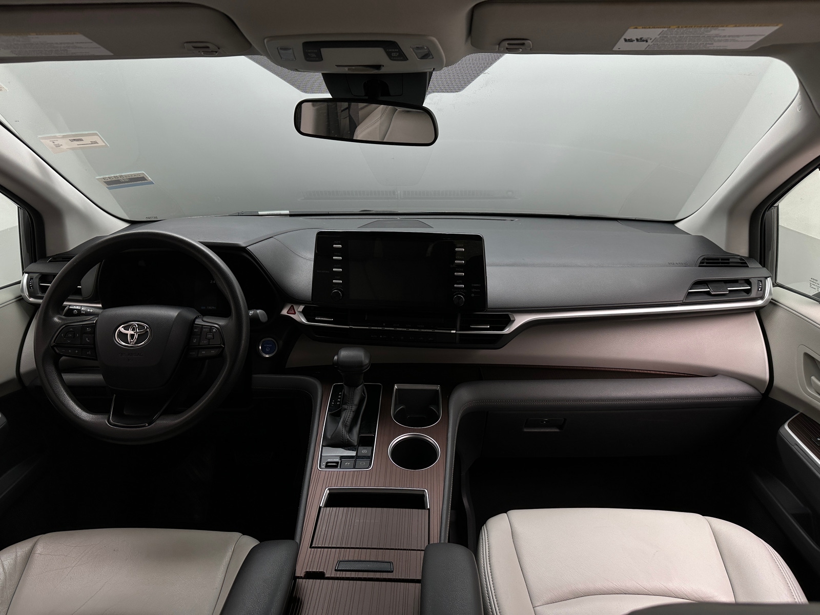 Thumbnail: 2022 Toyota Sienna - 2