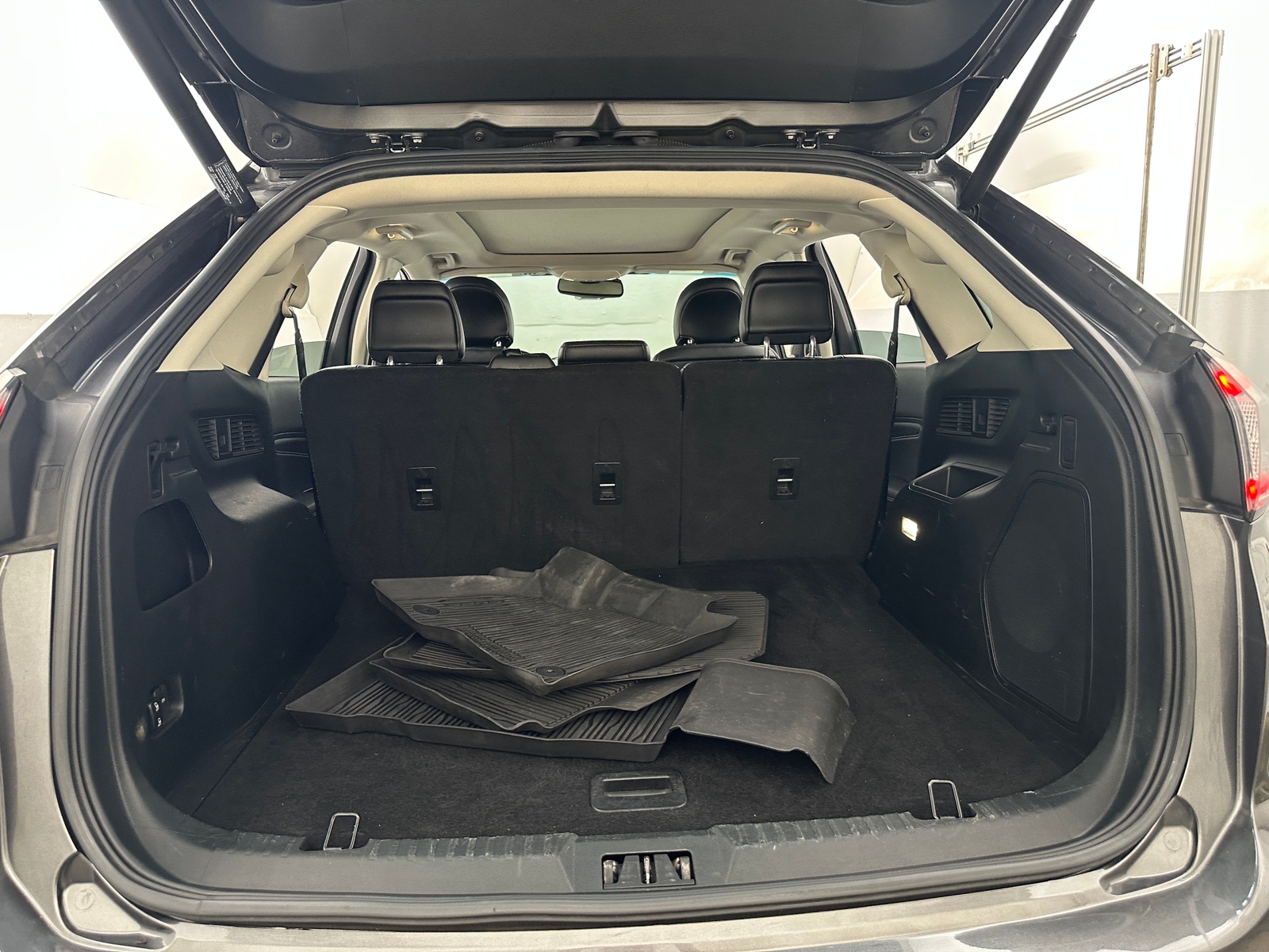 Thumbnail: 2018 Ford Edge - 6