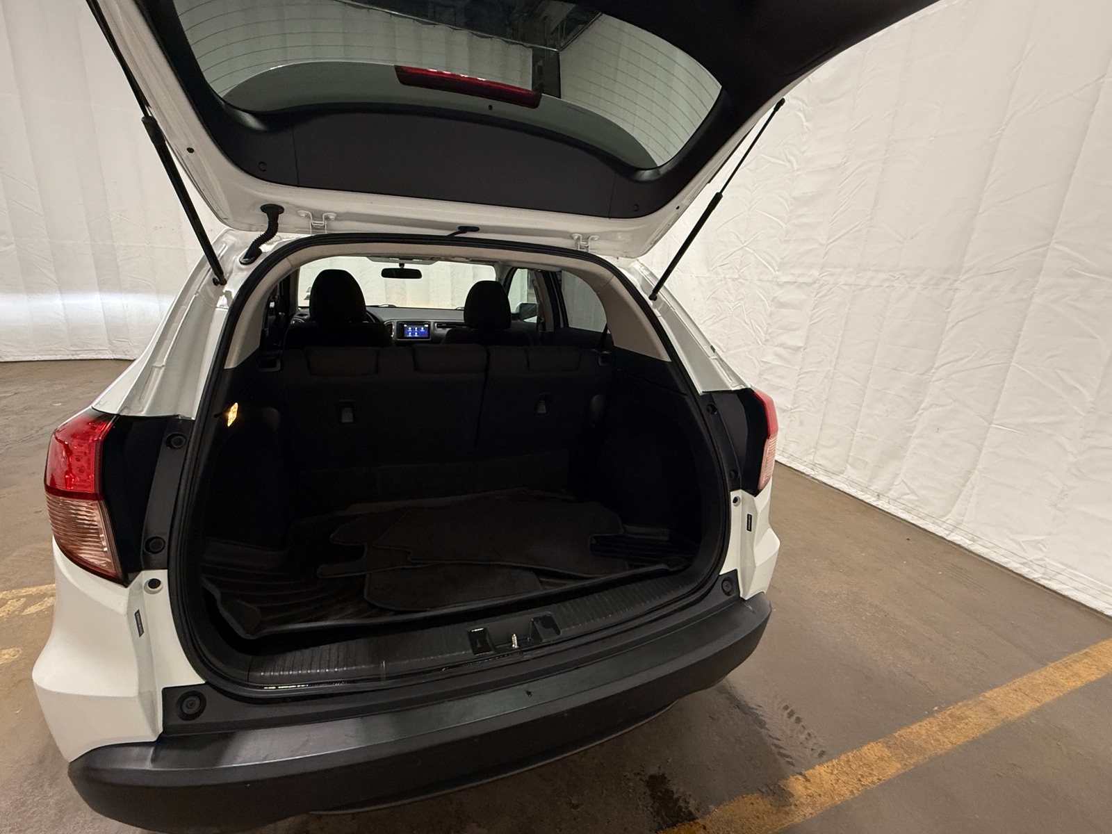 Thumbnail: 2018 Honda HR-V - 7