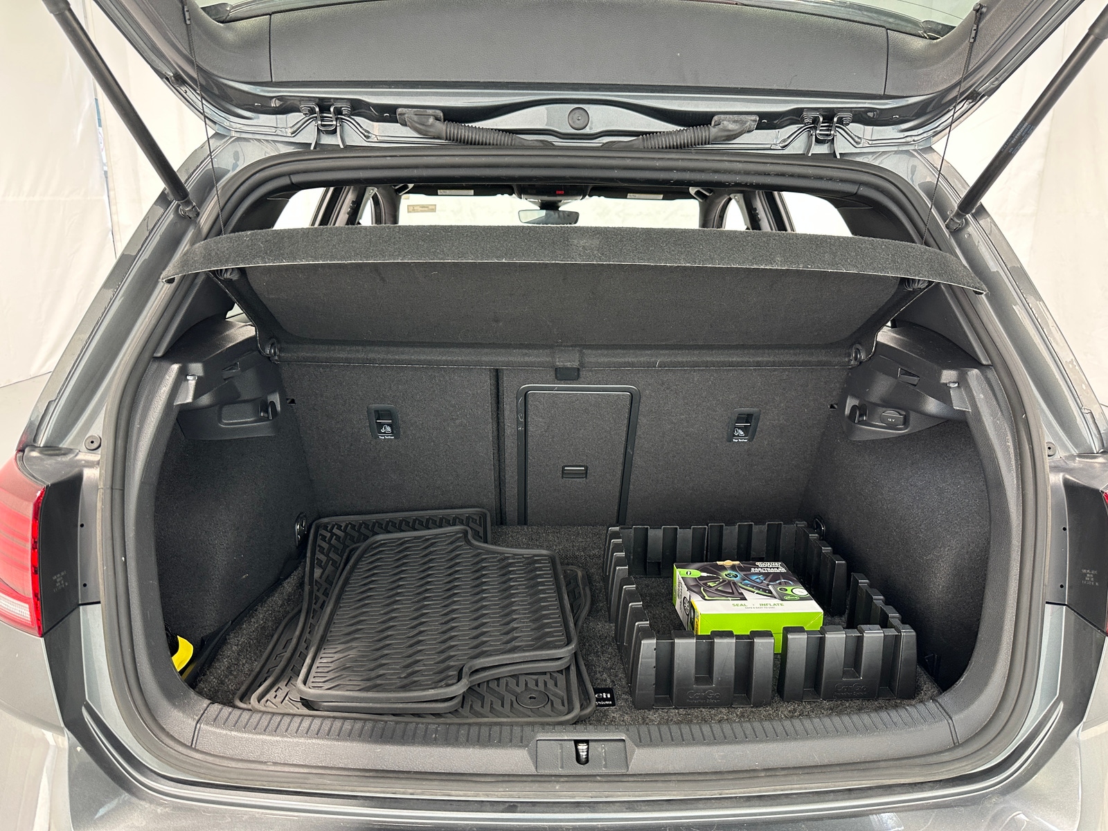 Thumbnail: 2019 Volkswagen Golf - 6