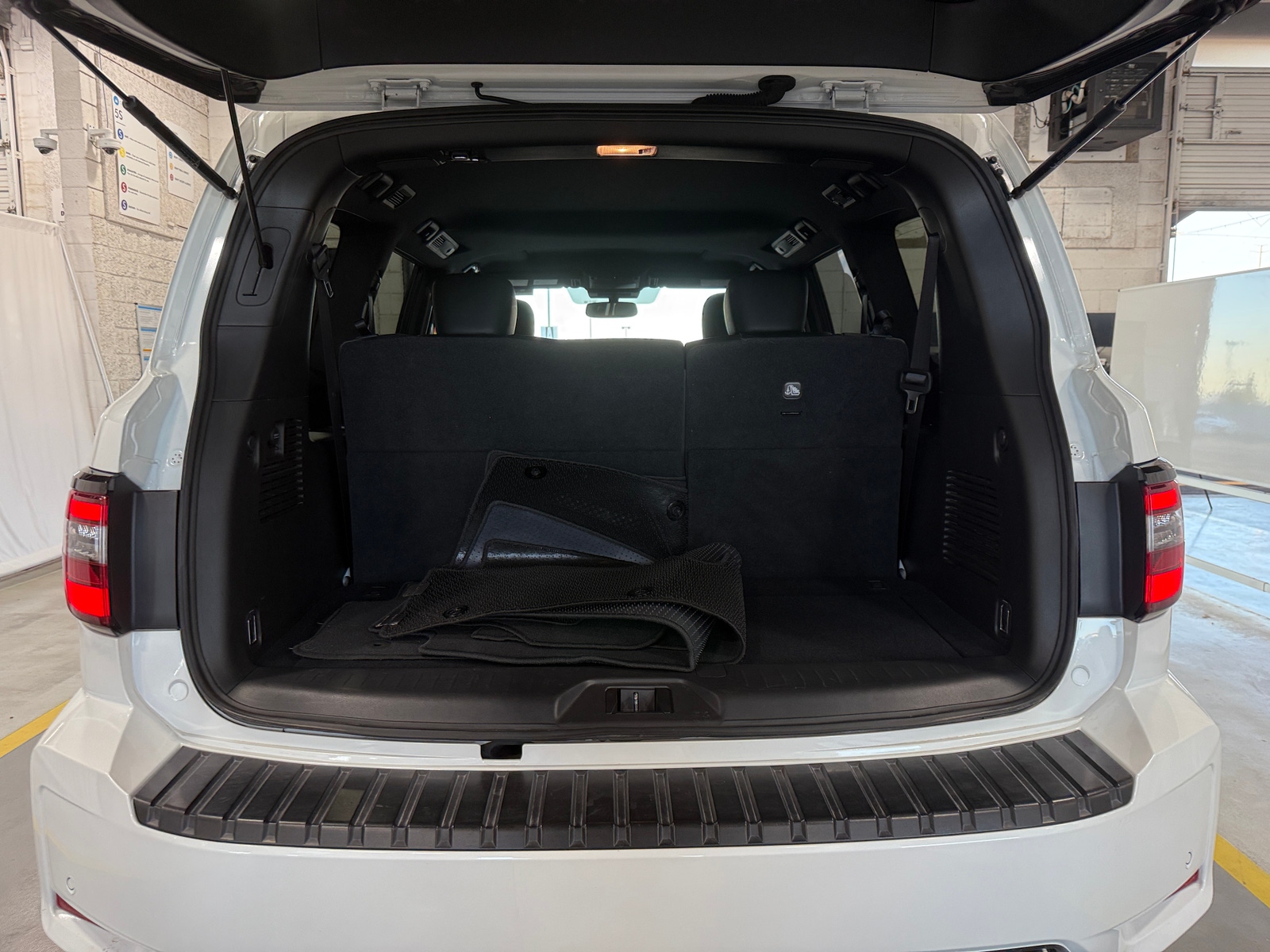 Thumbnail: 2024 Nissan Armada - 6