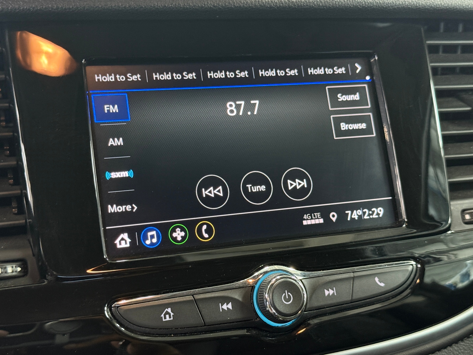 Thumbnail: 2022 Buick Encore - 4