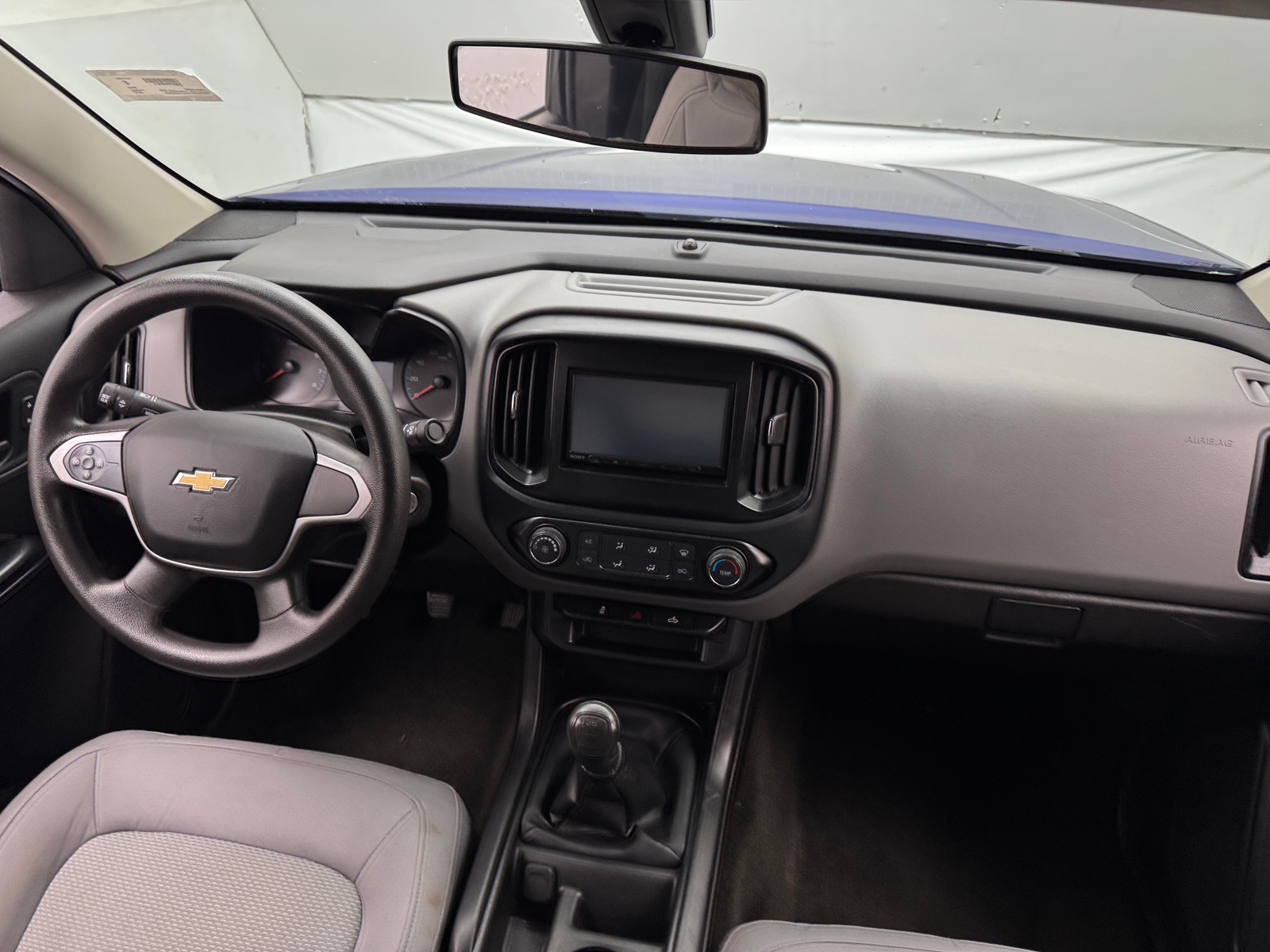 Thumbnail: 2017 Chevrolet Colorado - 3