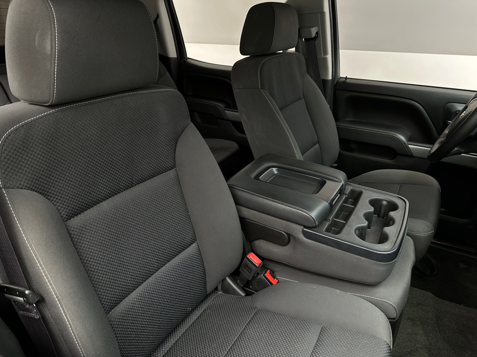 Thumbnail: 2016 Chevrolet Silverado 1500 - 2