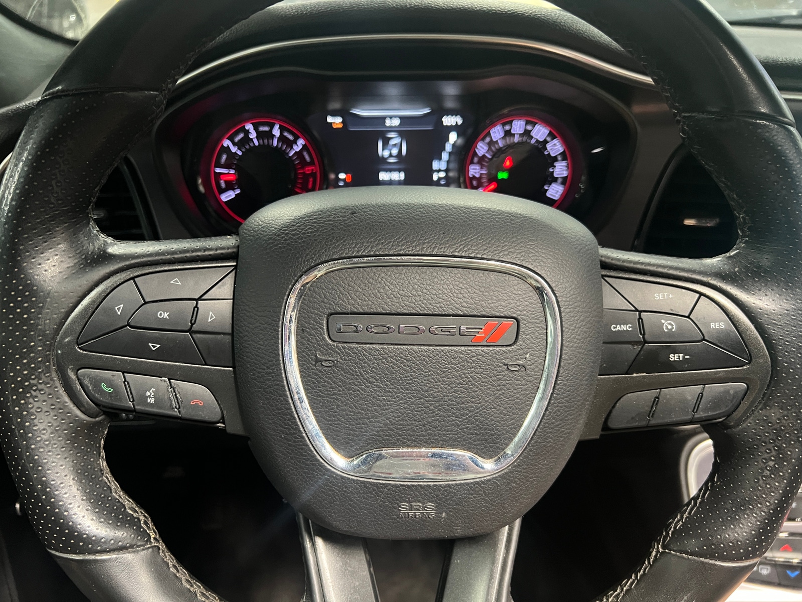 Thumbnail: 2017 Dodge Challenger - 4