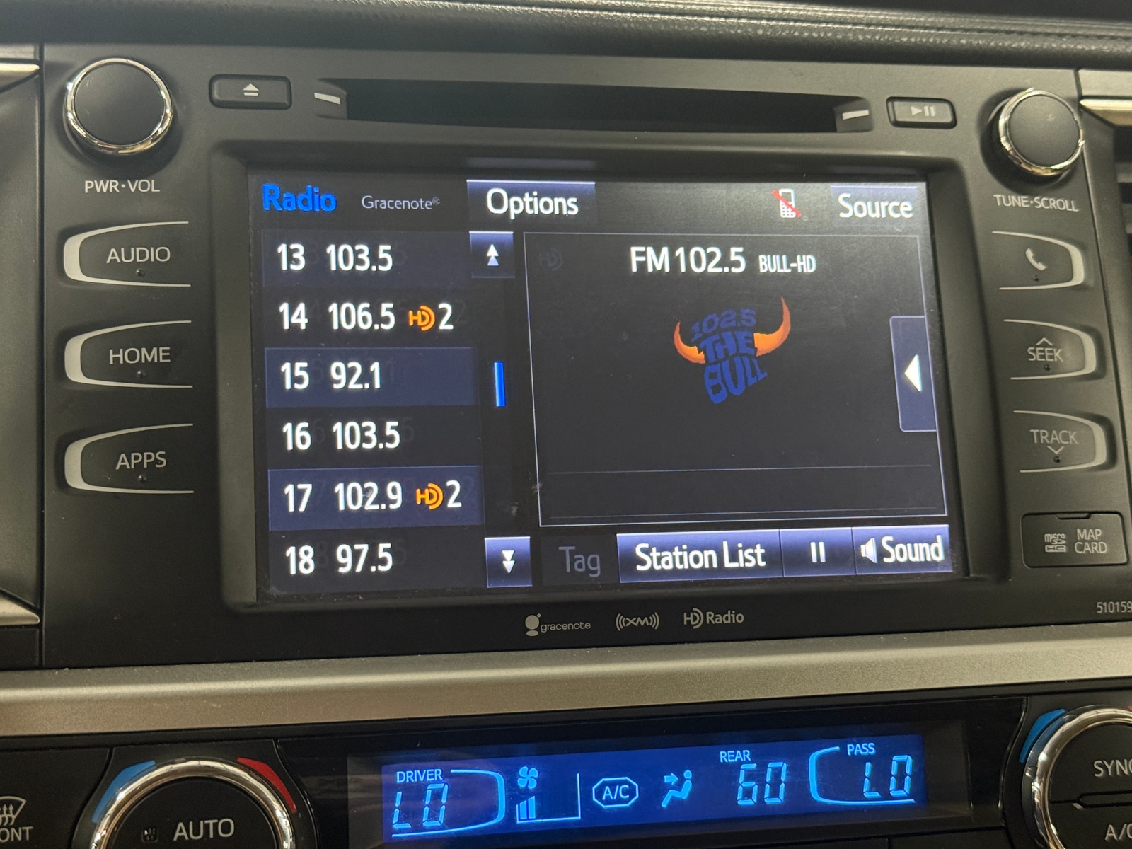 Thumbnail: 2016 Toyota Highlander - 3
