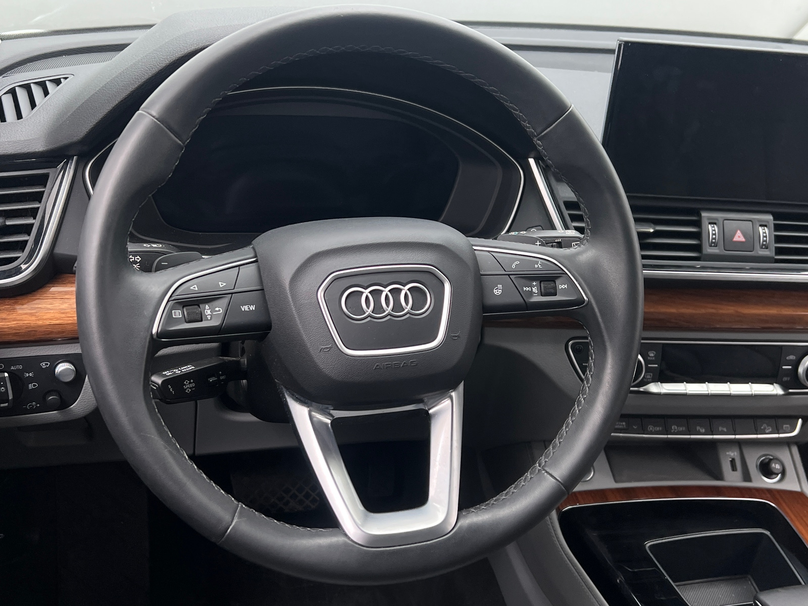 Thumbnail: 2022 Audi Q5 - 4