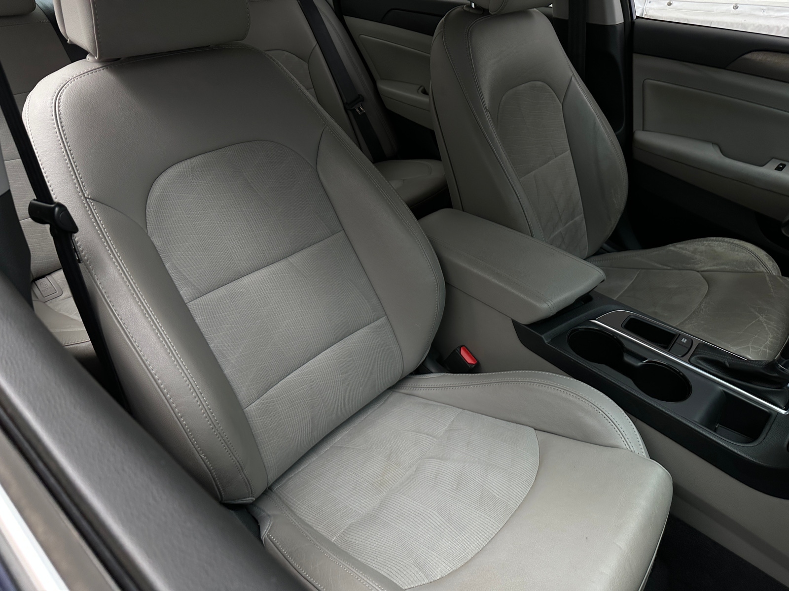 Thumbnail: 2015 Hyundai Sonata - 2