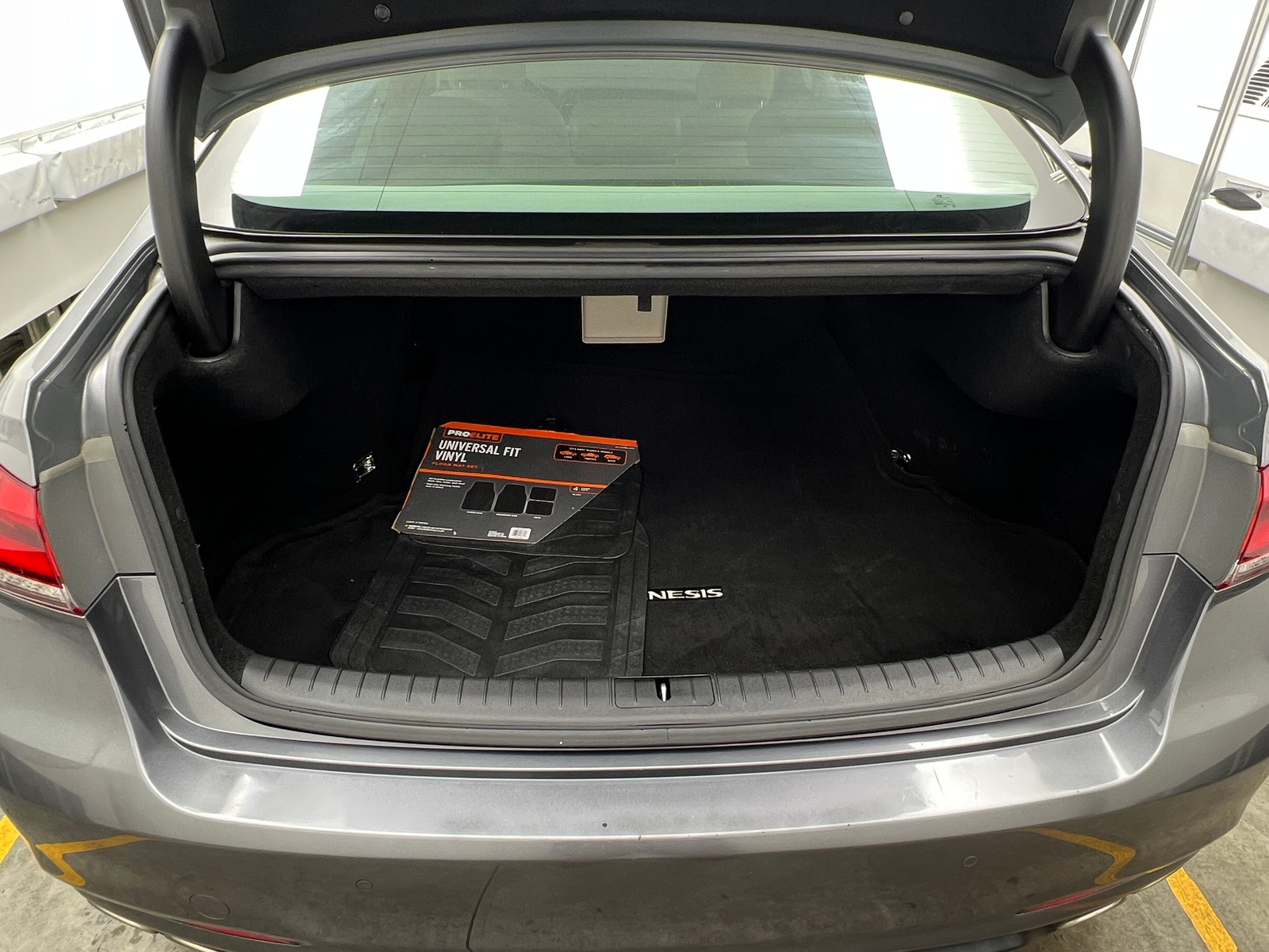 Thumbnail: 2015 Hyundai Genesis - 6
