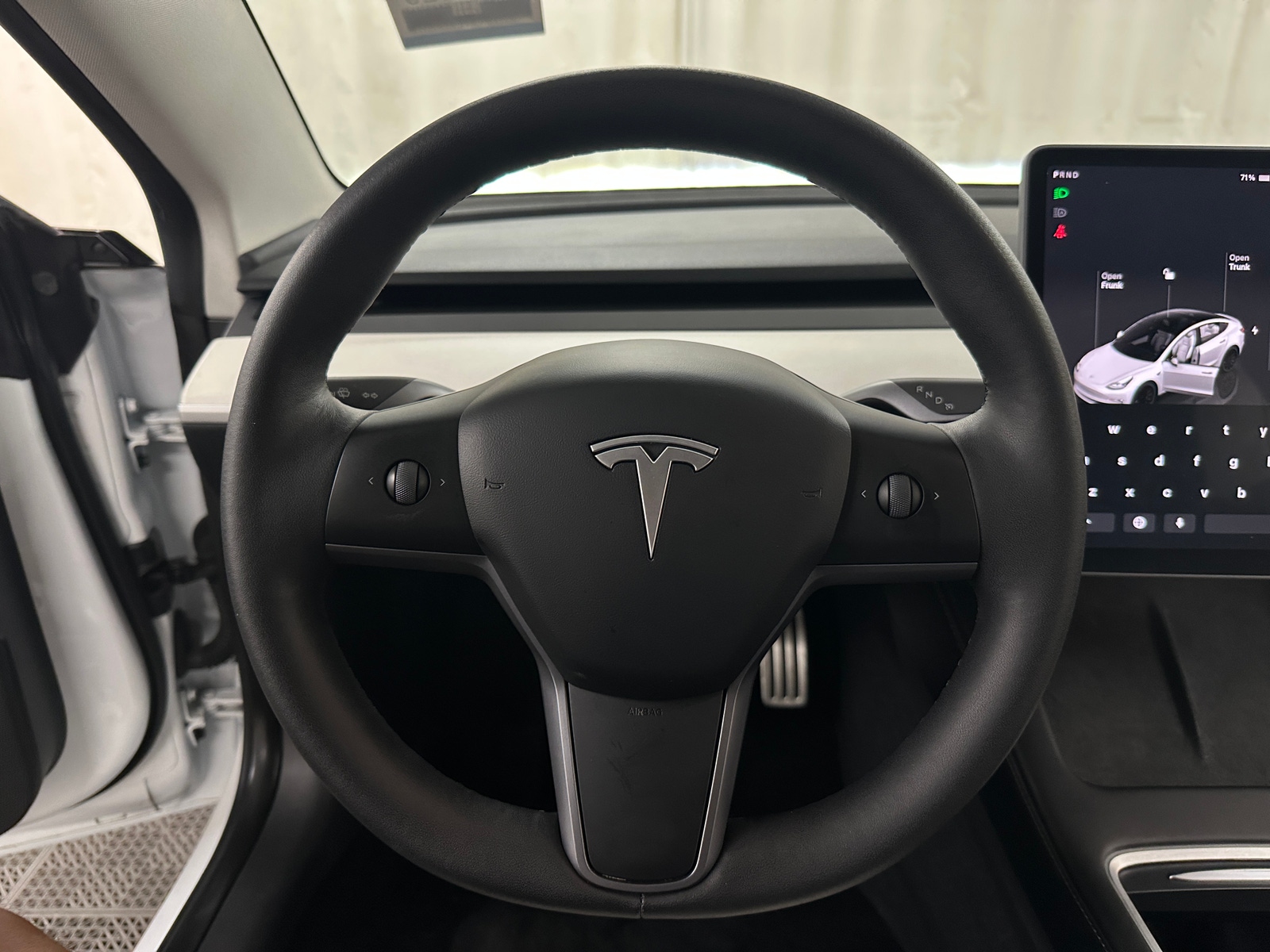 Thumbnail: 2023 Tesla Model 3 - 4