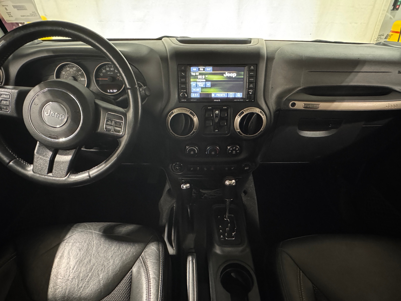 Thumbnail: 2016 Jeep Wrangler - 3