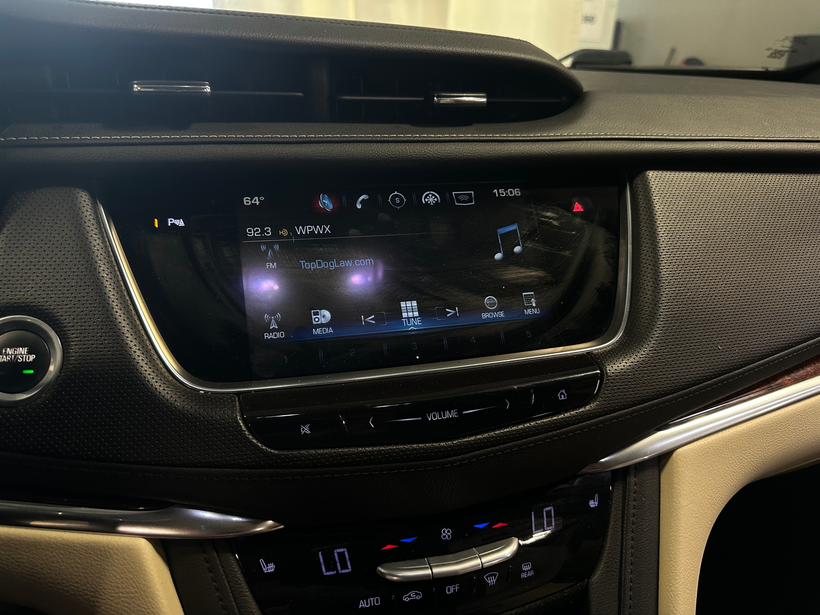 Thumbnail: 2017 Cadillac XT5 - 3