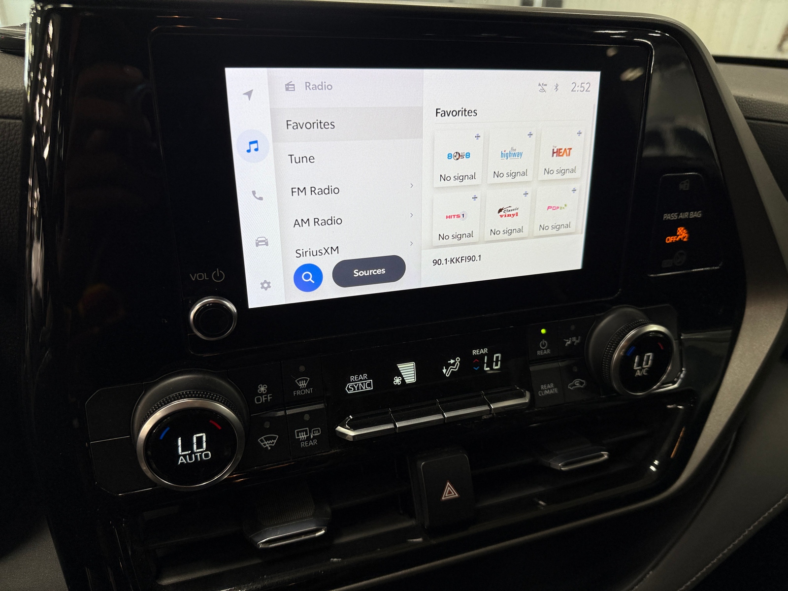 Thumbnail: 2023 Toyota Highlander - 4