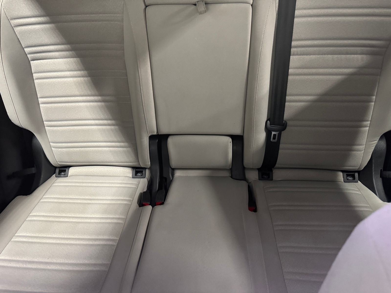 Thumbnail: 2022 Volkswagen Tiguan - 6