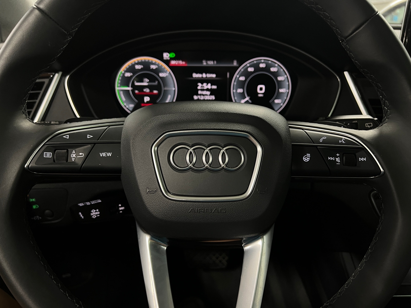 Thumbnail: 2025 Audi Q5 - 4