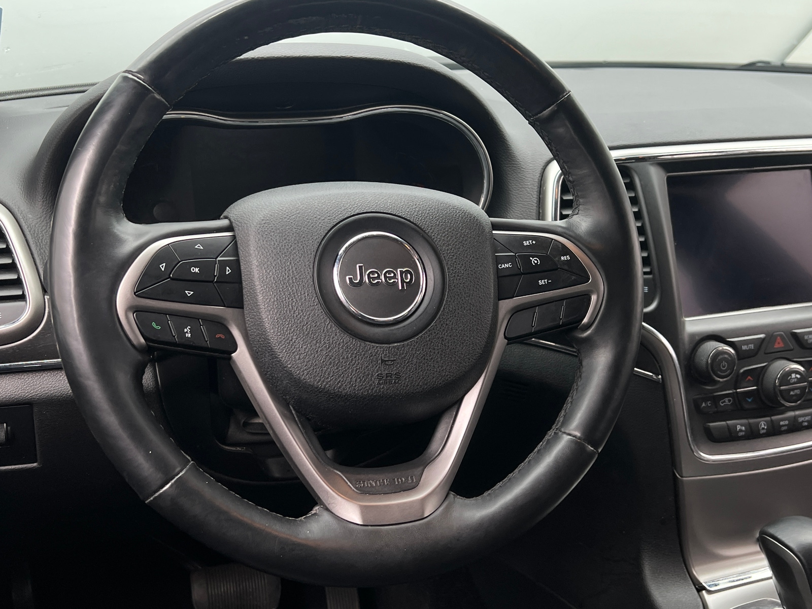 Thumbnail: 2018 Jeep Grand Cherokee - 5