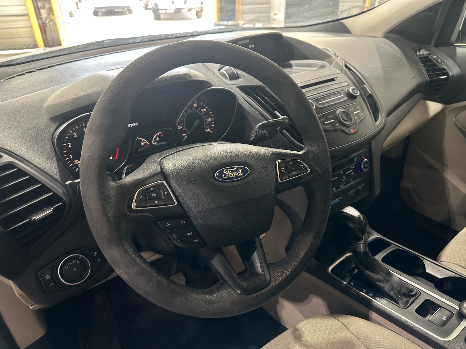 Thumbnail: 2017 Ford Escape - 5