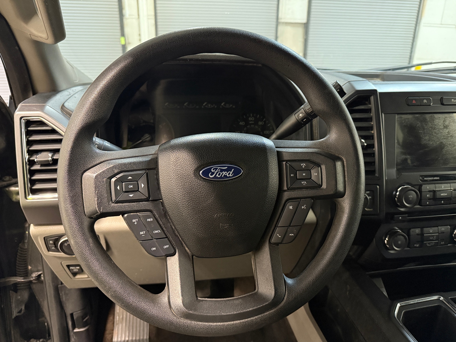 Thumbnail: 2018 Ford Econoline - 5