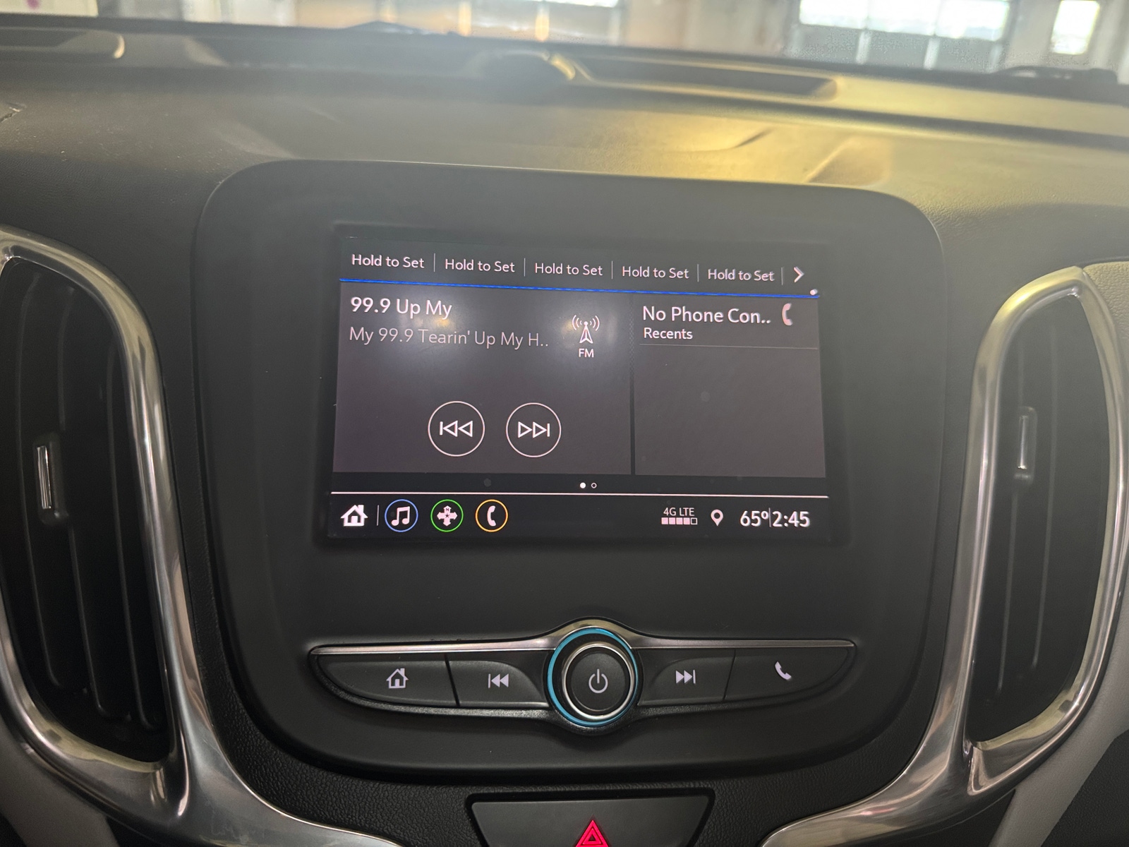 Thumbnail: 2021 Chevrolet Equinox - 4