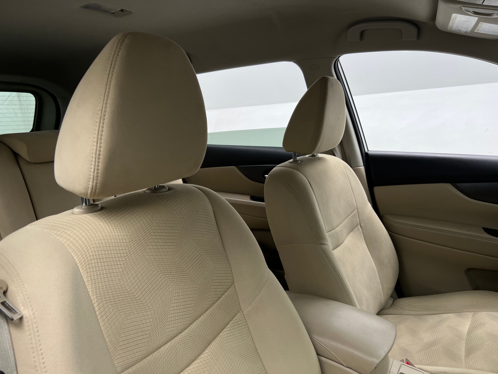 Thumbnail: 2016 Nissan Rogue - 2