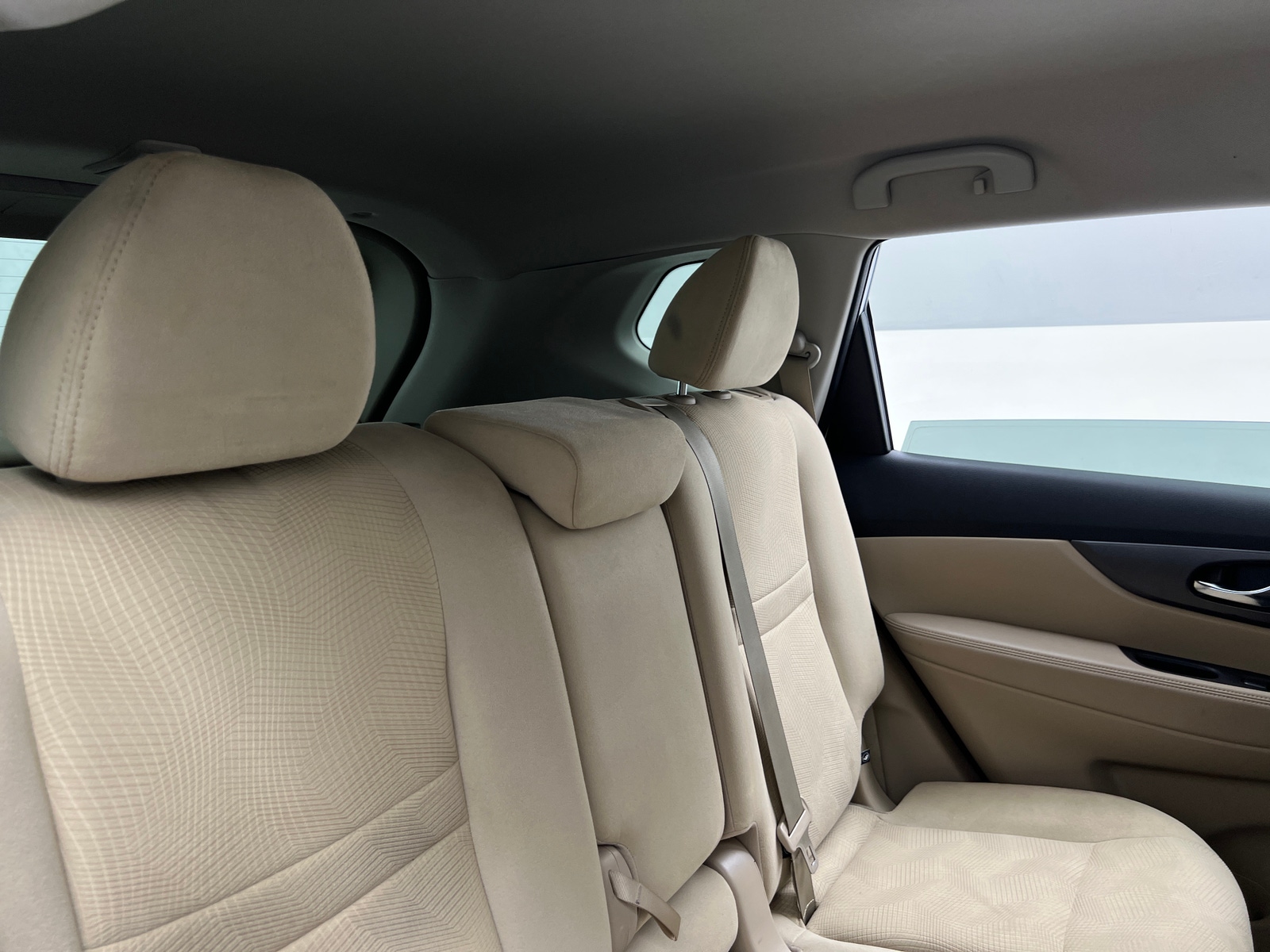 Thumbnail: 2016 Nissan Rogue - 6
