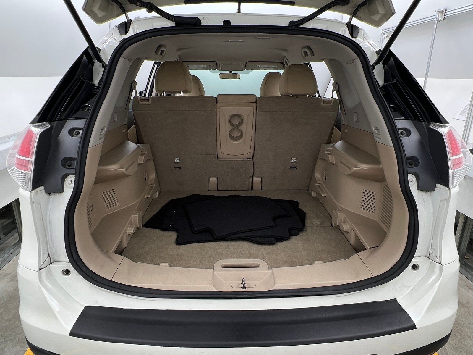 Thumbnail: 2016 Nissan Rogue - 7