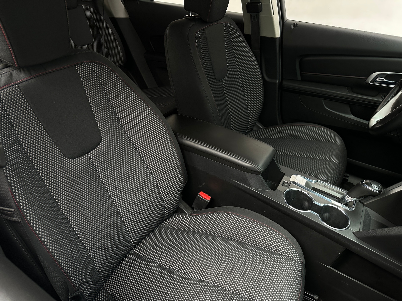 Thumbnail: 2016 GMC Terrain - 2