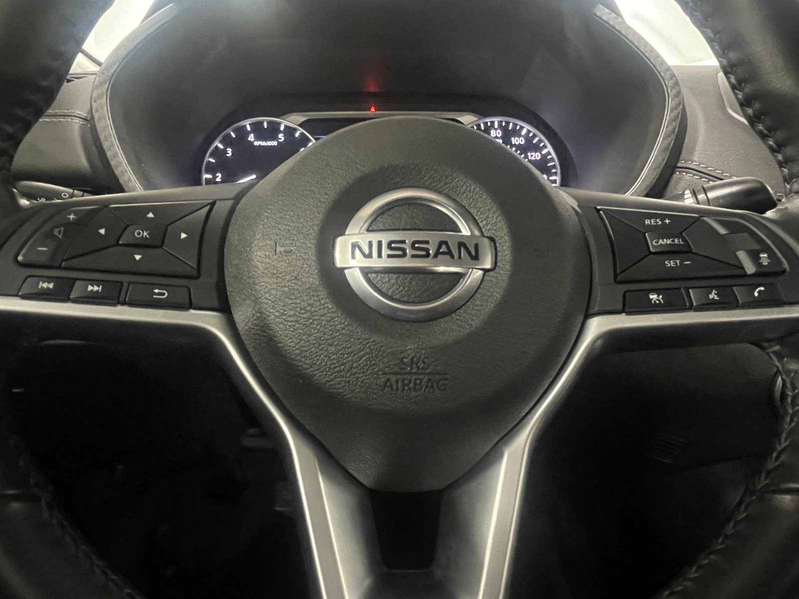 Thumbnail: 2021 Nissan Sentra - 5