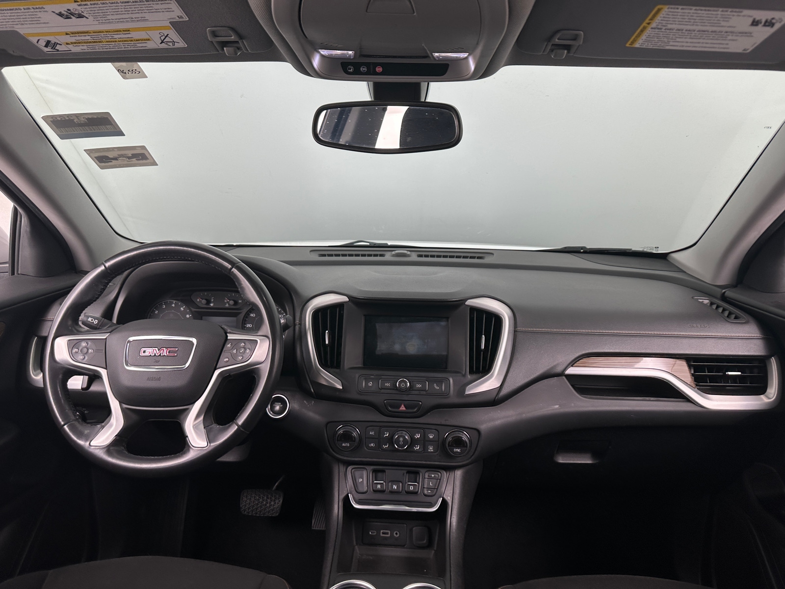 Thumbnail: 2018 GMC Terrain - 3