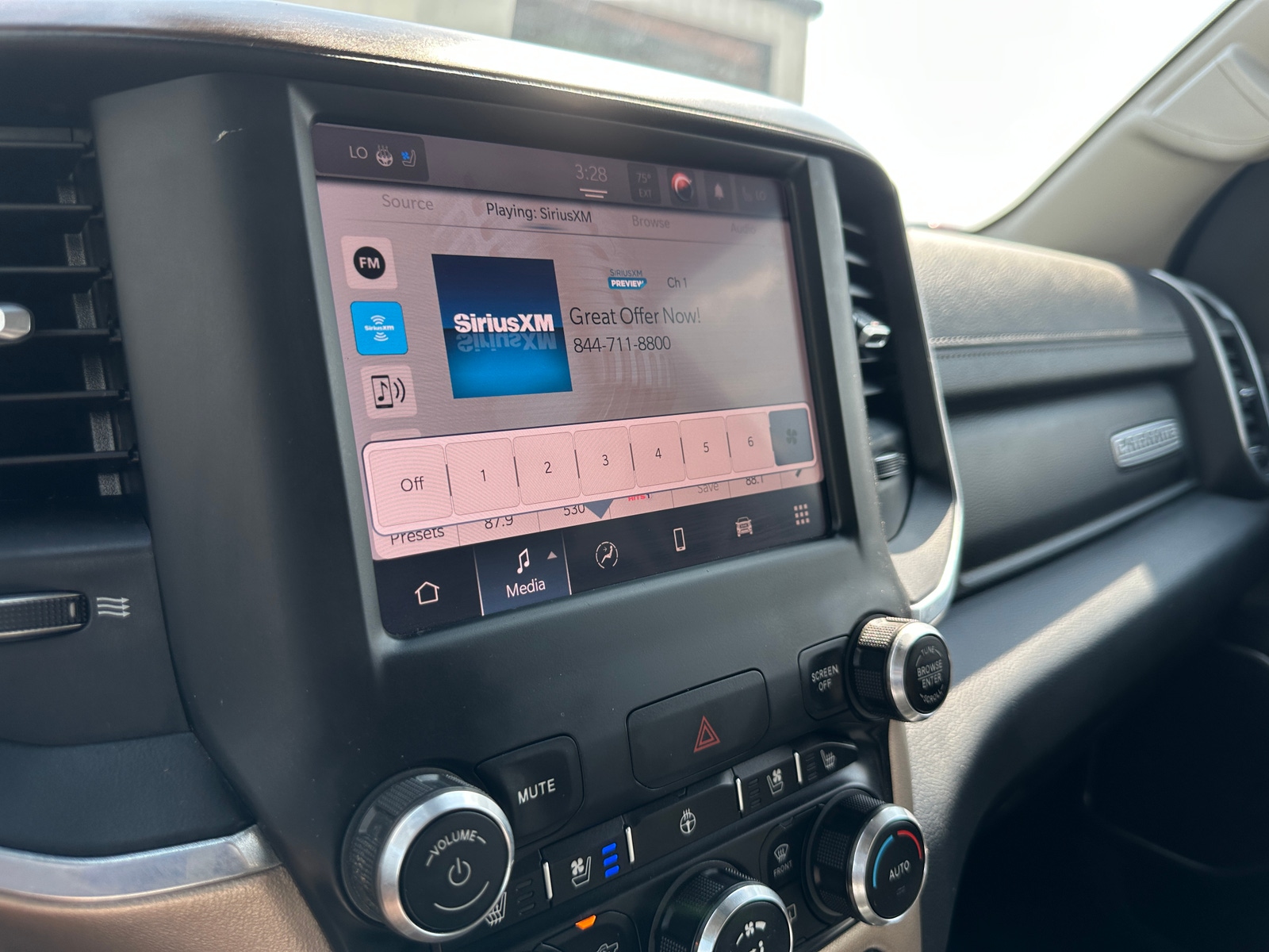 Thumbnail: 2022 RAM 1500 - 3