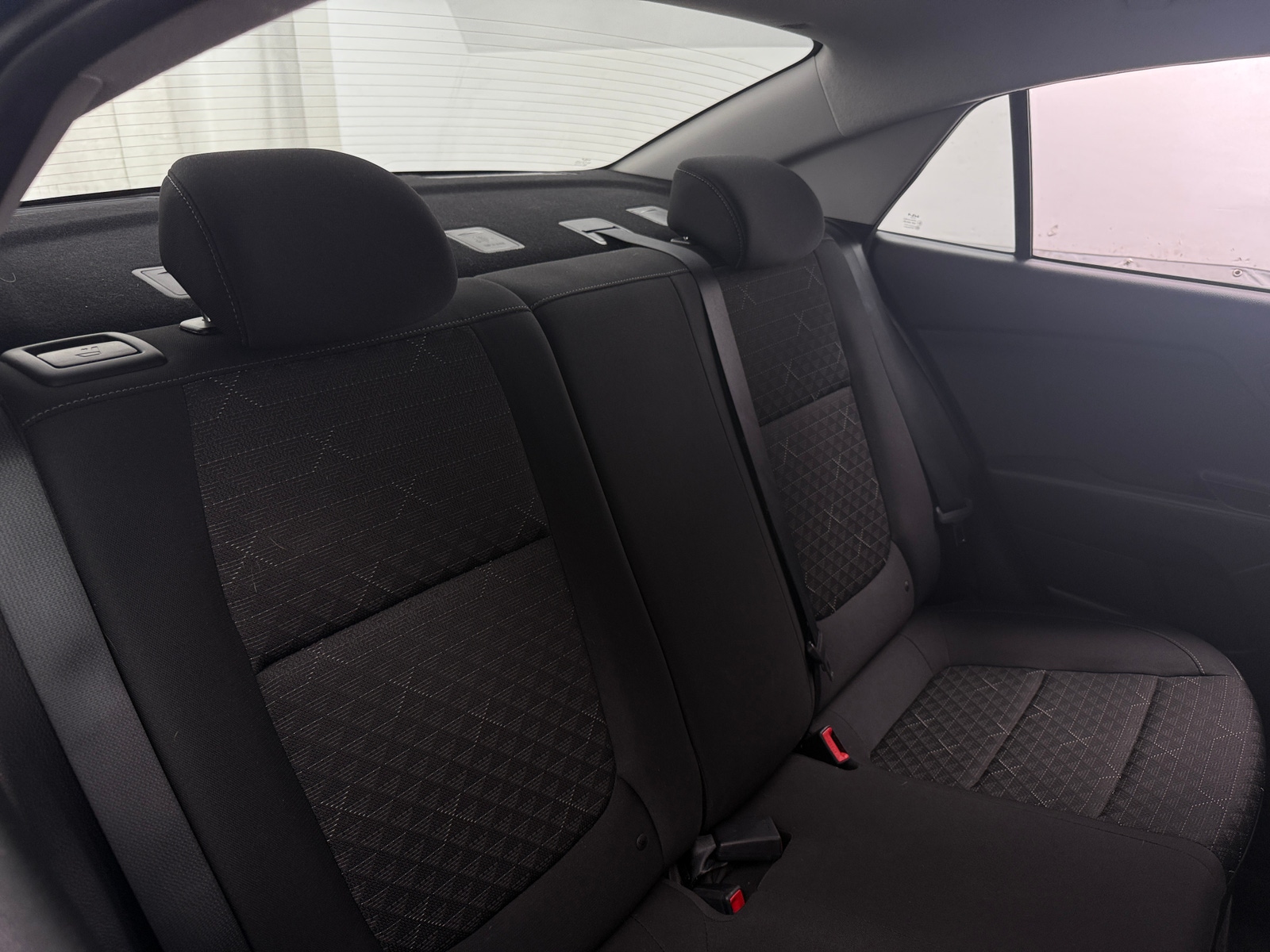 Thumbnail: 2023 Kia Rio - 6
