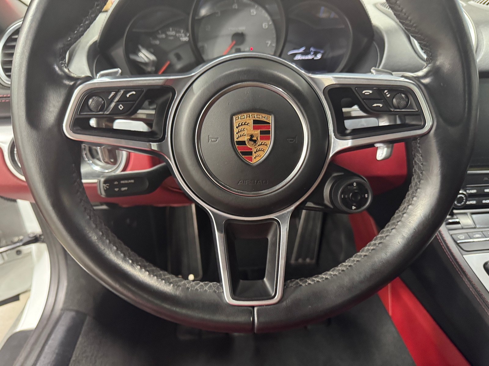 Thumbnail: 2017 Porsche 718 Boxster - 4