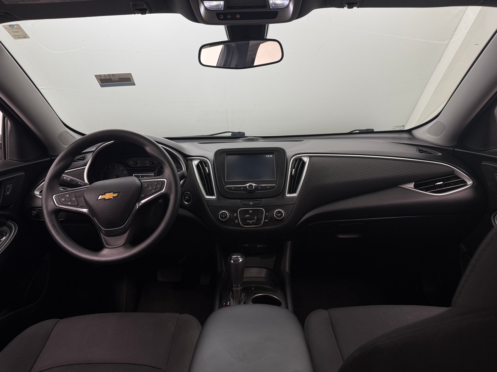 Thumbnail: 2017 Chevrolet Malibu - 3
