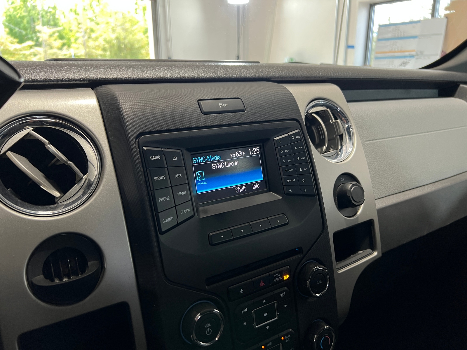 Thumbnail: 2013 Ford Econoline - 4