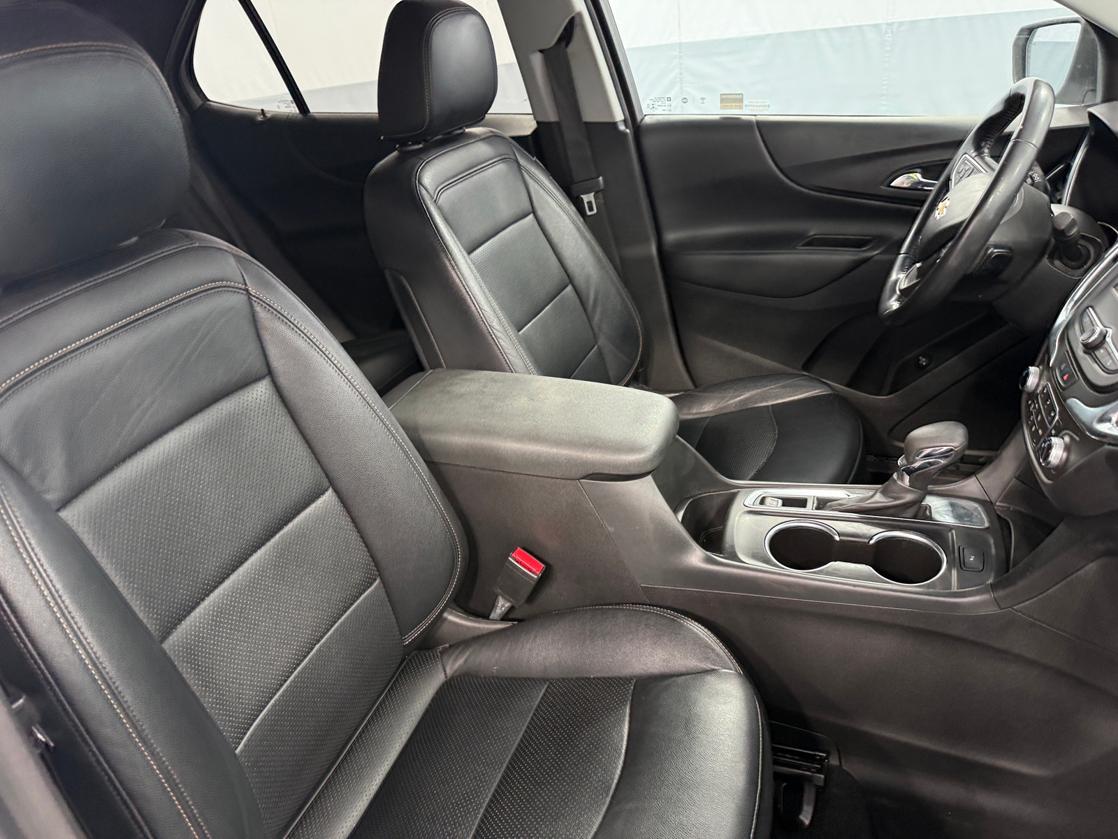 Thumbnail: 2022 Chevrolet Equinox - 2