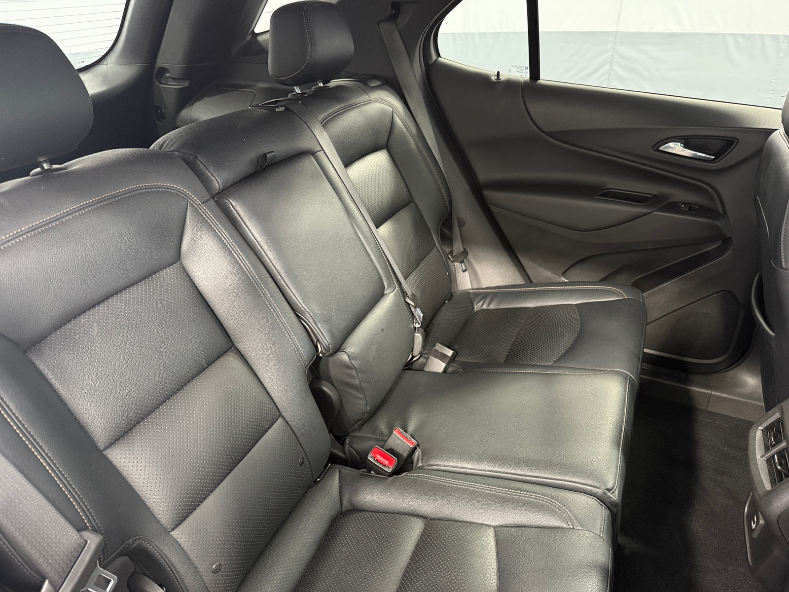 Thumbnail: 2022 Chevrolet Equinox - 6