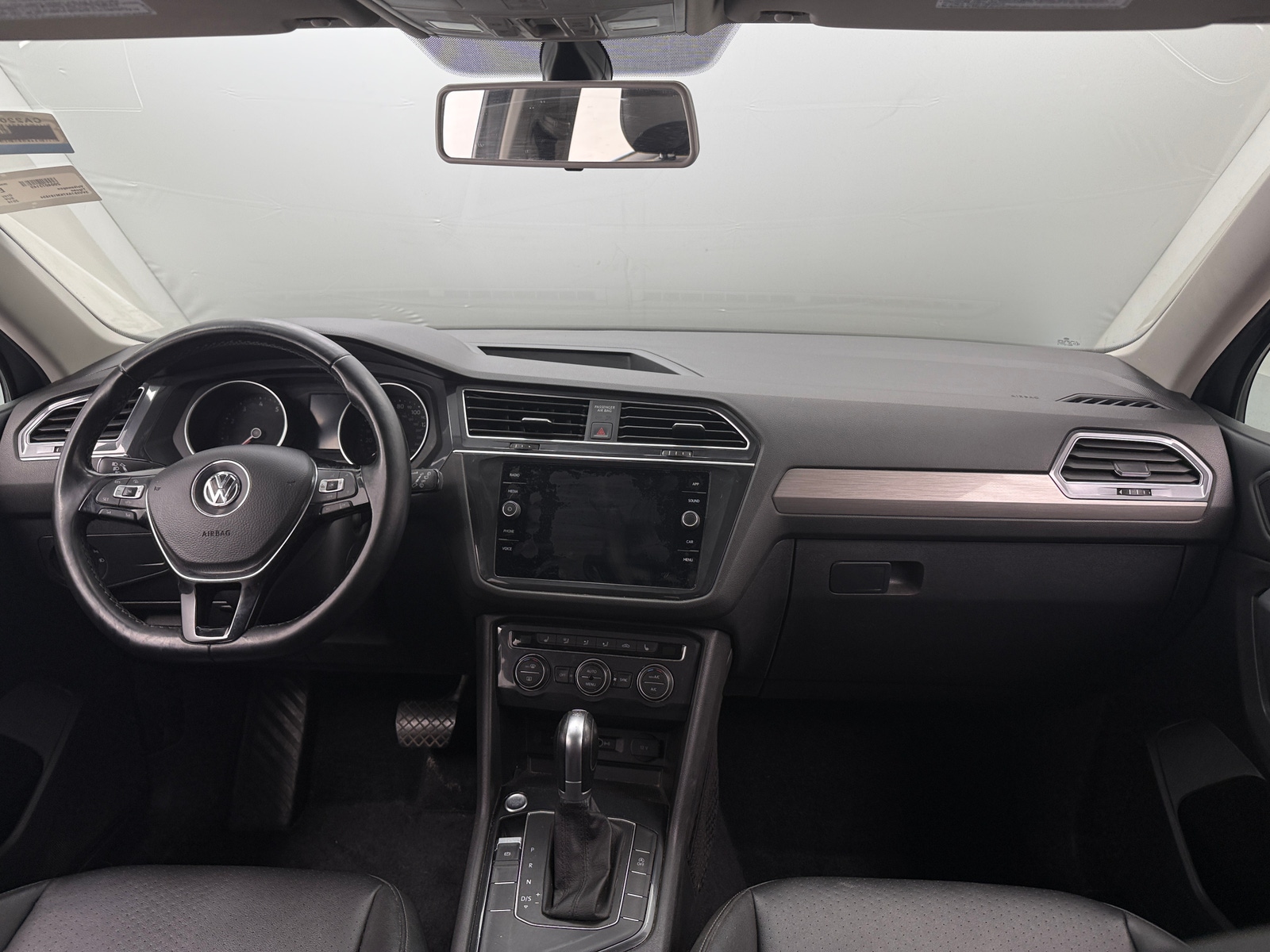 Thumbnail: 2019 Volkswagen Tiguan - 2