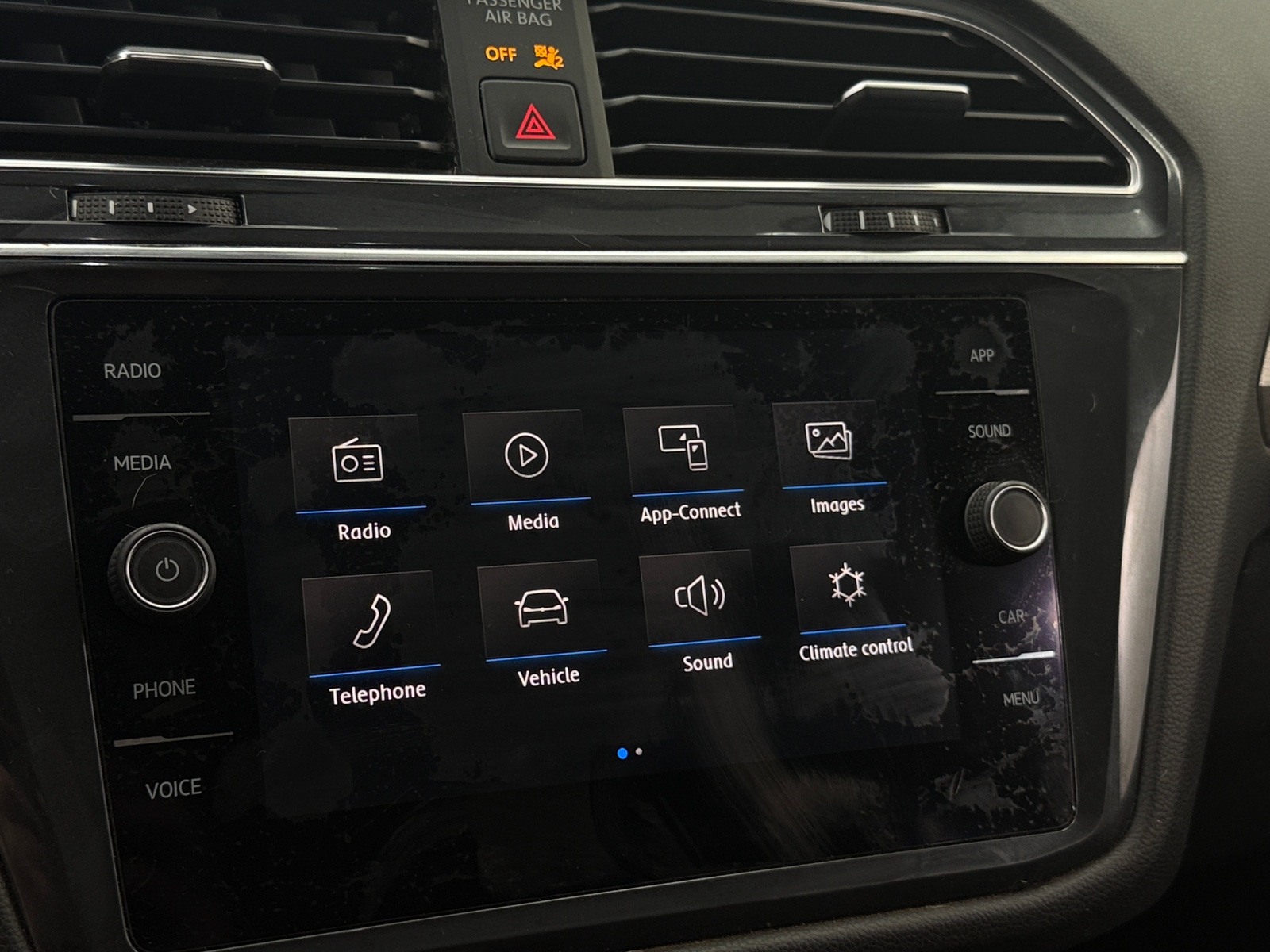Thumbnail: 2019 Volkswagen Tiguan - 3