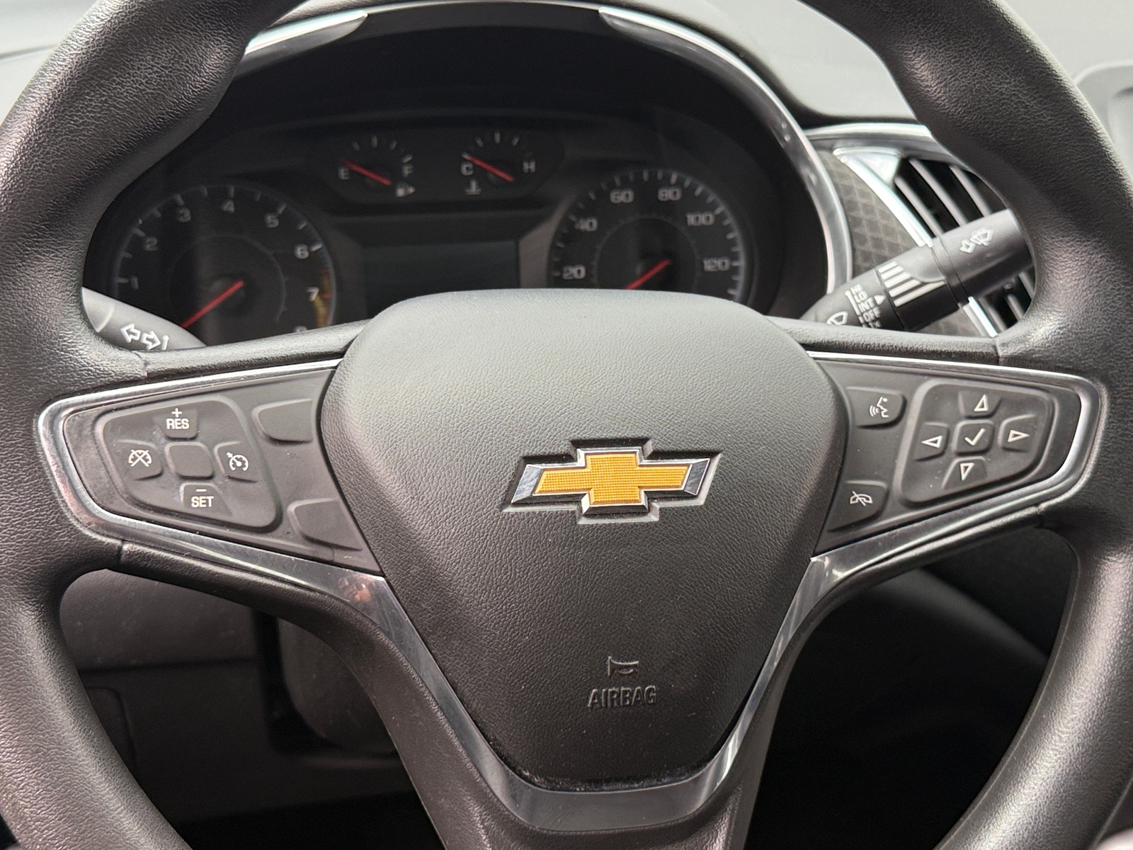 Thumbnail: 2016 Chevrolet Malibu - 5