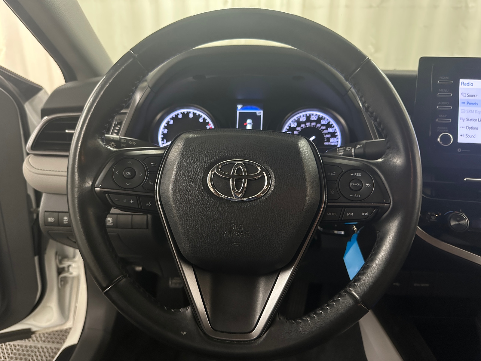 Thumbnail: 2023 Toyota Camry - 4