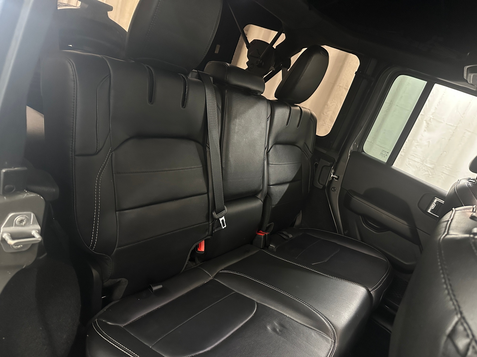 Thumbnail: 2022 Jeep Wrangler - 5
