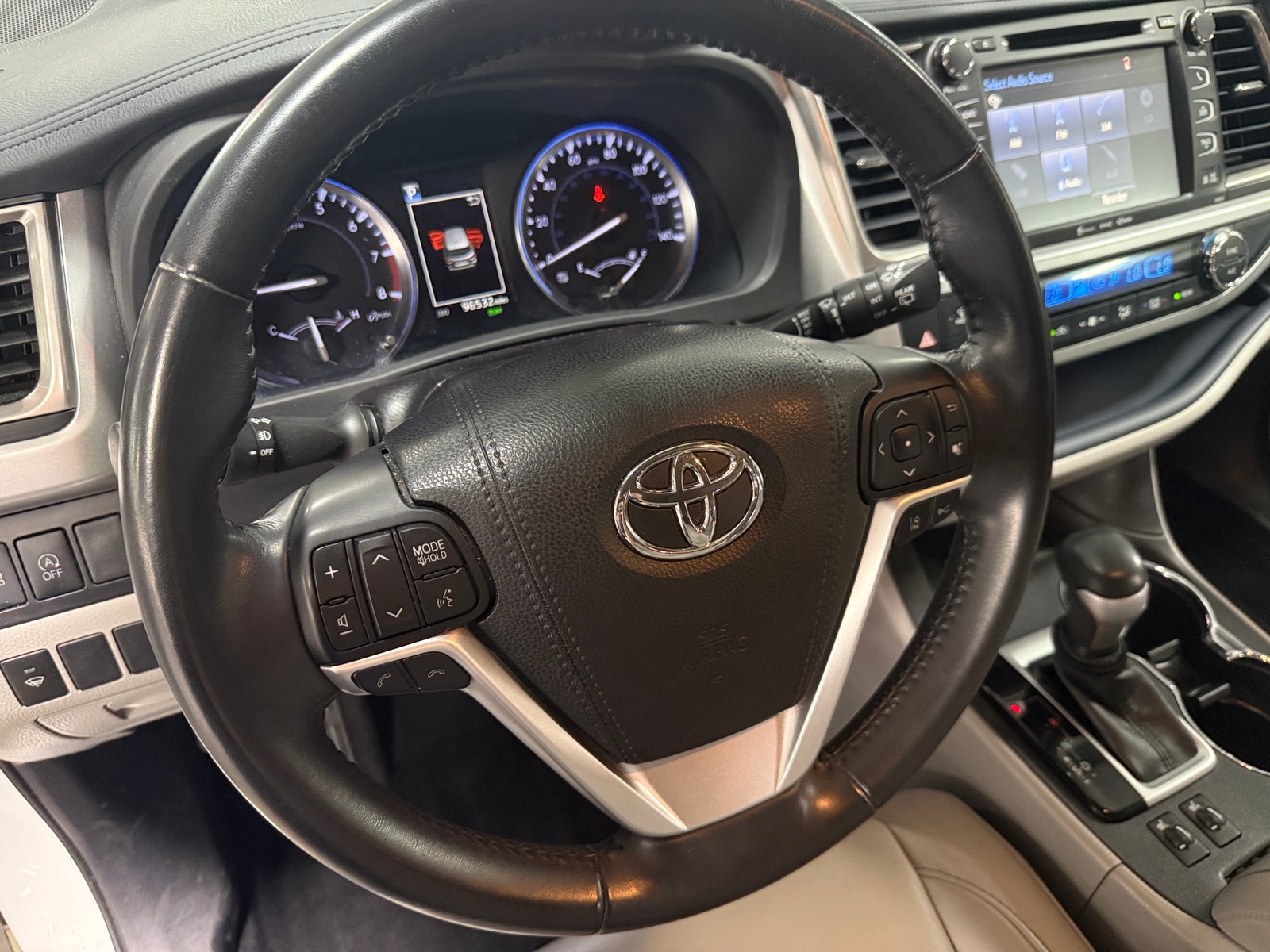 Thumbnail: 2018 Toyota Highlander - 4