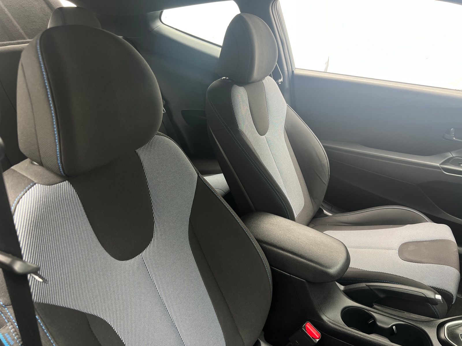 Thumbnail: 2019 Hyundai Veloster - 2