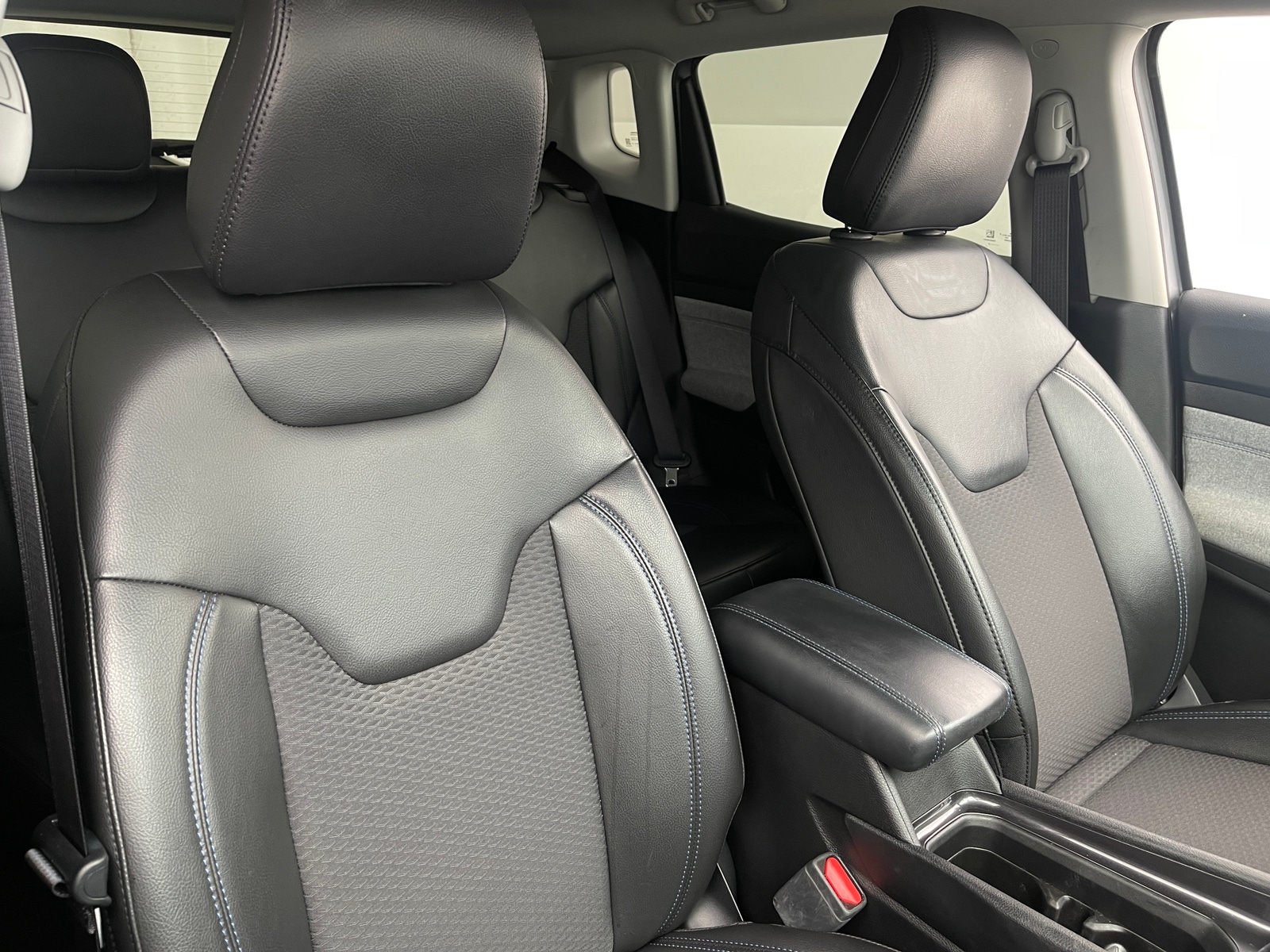Thumbnail: 2022 Jeep Compass - 2