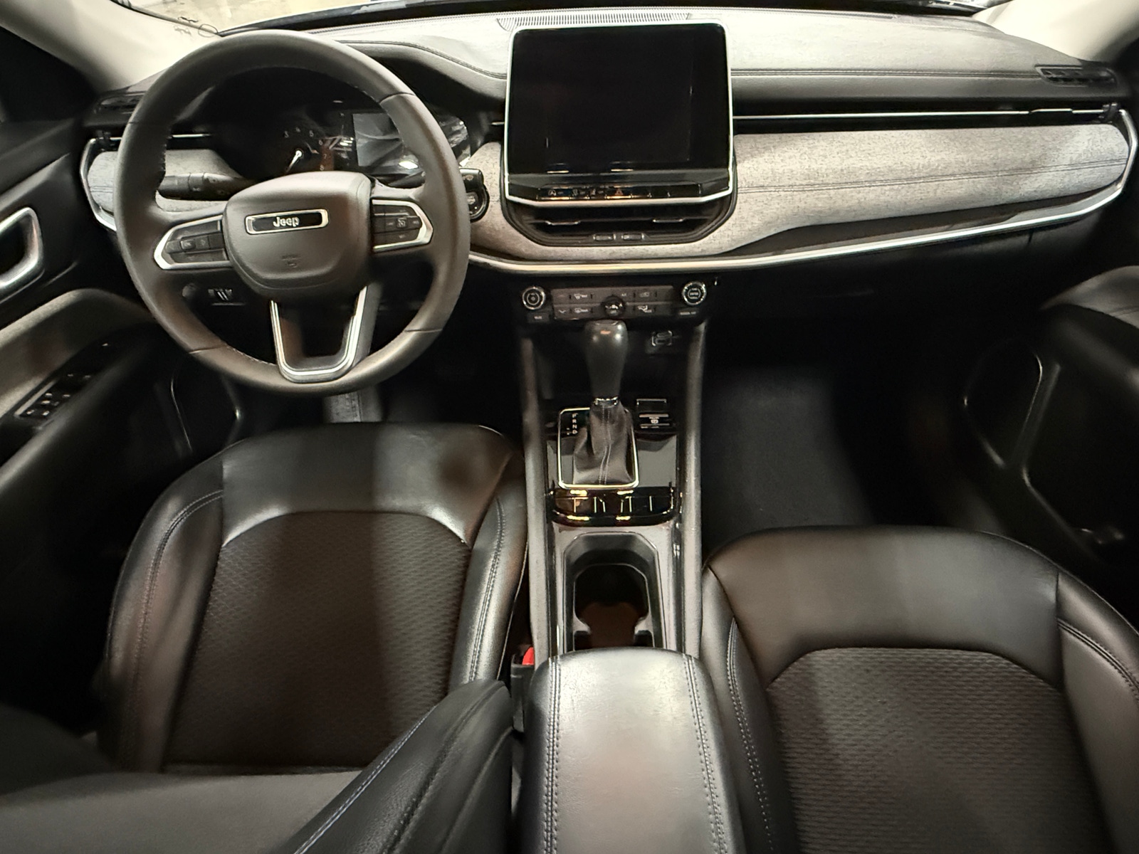 Thumbnail: 2022 Jeep Compass - 3