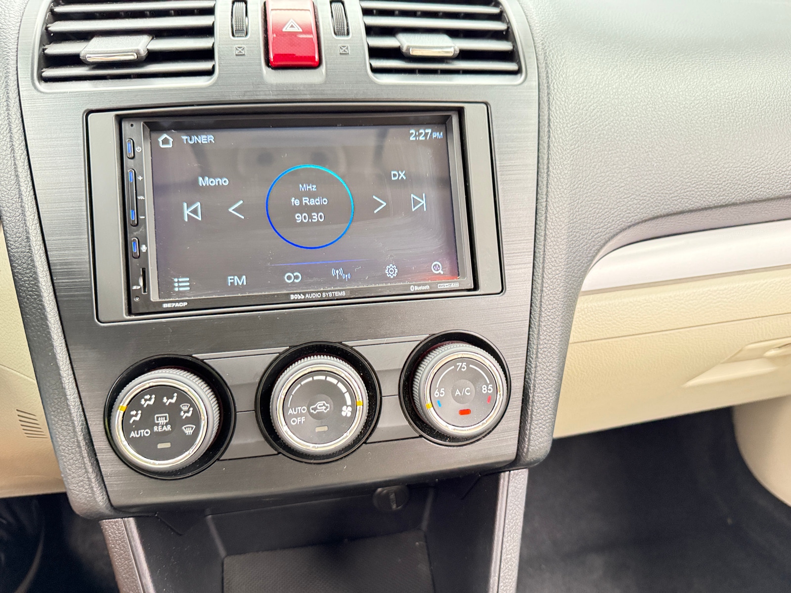 Thumbnail: 2014 Subaru XV Crosstrek - 3